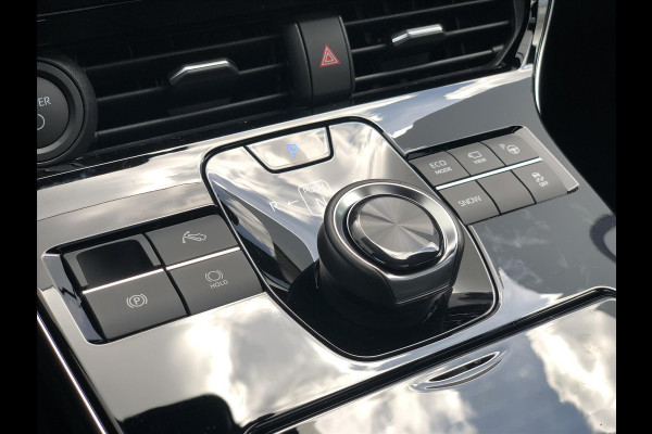 Toyota Bz4x 71,4 kWh 3-Fase Premium Bi-Tone + Panoramisch dak | JBL, Dodehoekherkenning, Leer, Parkeersensoren, Eerste eigenaar