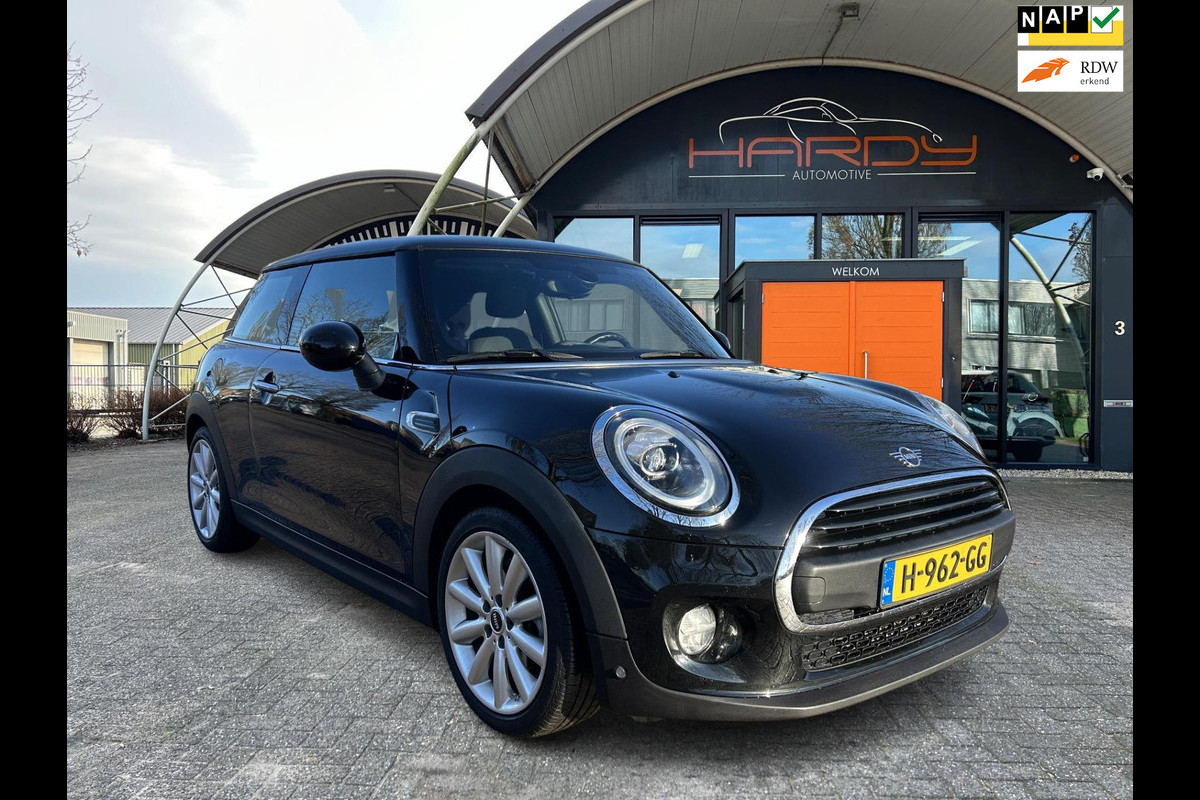MINI Mini 1.5 Pepper Apple Carplay LED KeyLess NL-Auto Rijklaarprijs!