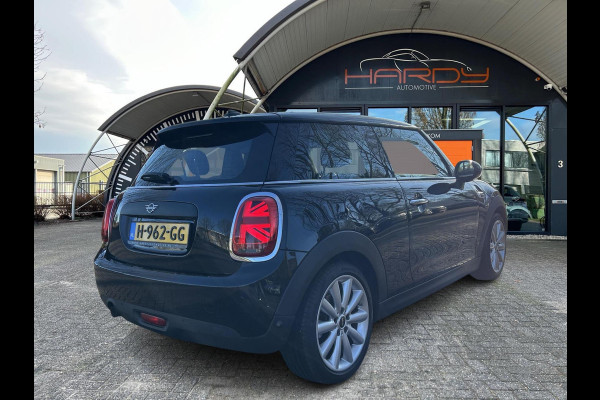 MINI Mini 1.5 Pepper Apple Carplay LED KeyLess NL-Auto Rijklaarprijs!