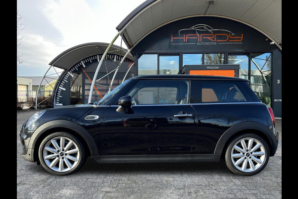 MINI Mini 1.5 Pepper Apple Carplay LED KeyLess NL-Auto Rijklaarprijs!