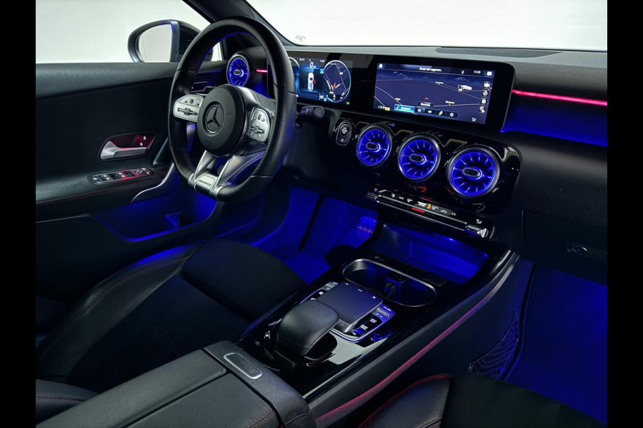 Mercedes-Benz A-Klasse 200 AMG Pano Sfeer Camera Cruise Widescreen