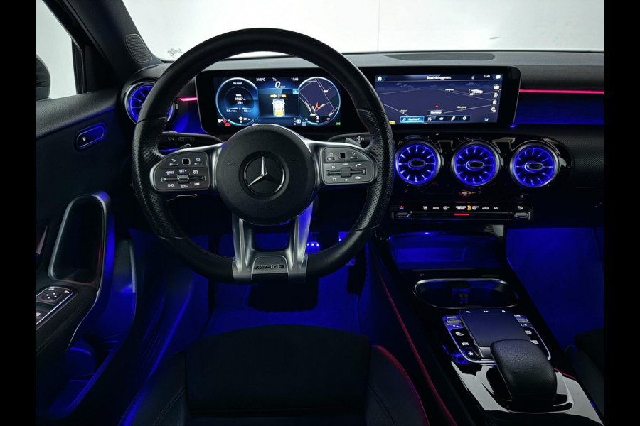Mercedes-Benz A-Klasse 200 AMG Pano Sfeer Camera Cruise Widescreen