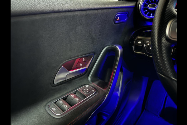 Mercedes-Benz A-Klasse 200 AMG Pano Sfeer Camera Cruise Widescreen
