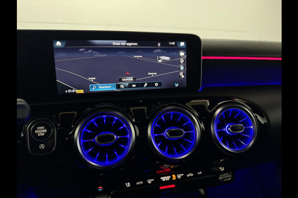 Mercedes-Benz A-Klasse 200 AMG Pano Sfeer Camera Cruise Widescreen