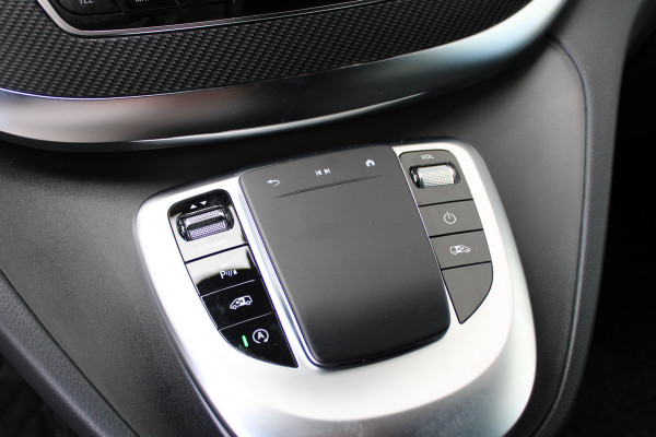 Mercedes-Benz V-Klasse 300d / Lang / DC / AMG / Burmester / Electr Stoelen / 360 Camera / Vol Opties / NIEUWSTAAT