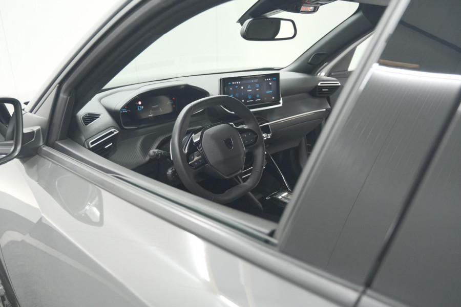 Peugeot 2008 Hybrid 136 e-DCS6 Allure | 360 Camera | Adaptieve Cruise Control | Dodehoekdetectie | Navigatie