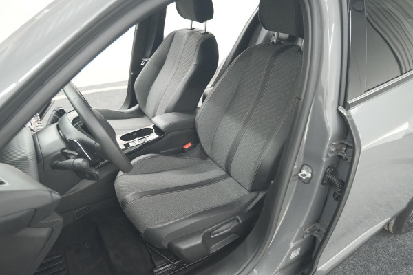 Peugeot 2008 Hybrid 136 e-DCS6 Allure | 360 Camera | Adaptieve Cruise Control | Dodehoekdetectie | Navigatie