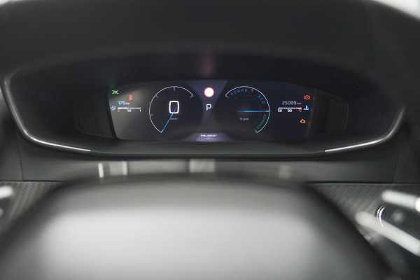Peugeot 2008 Hybrid 136 e-DCS6 Allure | 360 Camera | Adaptieve Cruise Control | Dodehoekdetectie | Navigatie