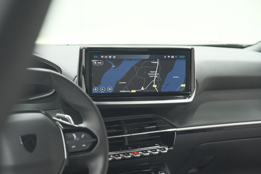 Peugeot 2008 Hybrid 136 e-DCS6 Allure | 360 Camera | Adaptieve Cruise Control | Dodehoekdetectie | Navigatie