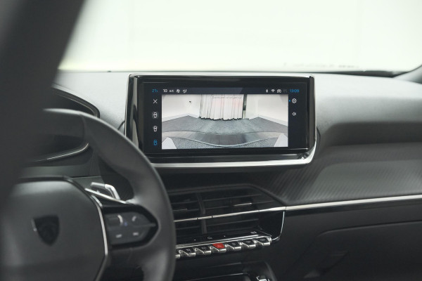 Peugeot 2008 Hybrid 136 e-DCS6 Allure | 360 Camera | Adaptieve Cruise Control | Dodehoekdetectie | Navigatie