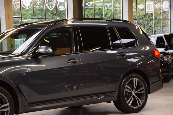 BMW X7 XDrive30d 6p. M-Pakket|1e Eig.|Org.NL|Panoramadak|Dealer Onderhouden