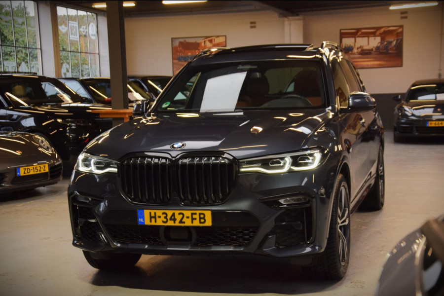 BMW X7 XDrive30d 6p. M-Pakket|1e Eig.|Org.NL|Panoramadak|Dealer Onderhouden
