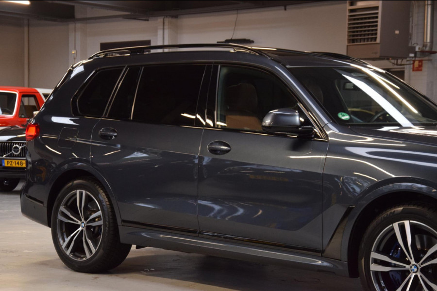 BMW X7 XDrive30d 6p. M-Pakket|1e Eig.|Org.NL|Panoramadak|Dealer Onderhouden
