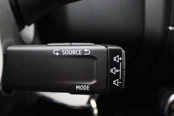 Renault Clio 1.0 TCe Zen Airco, Cruise, Apple Carplay, LED, Rijstrooksensor, PDC