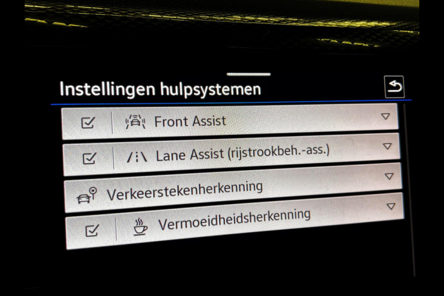 Volkswagen Polo 1.0 TSI R-Line Business_Navi_Carplay_Led_Virtual cocpit