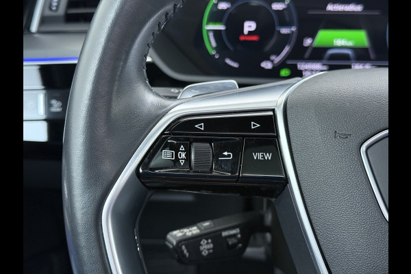 Audi e-tron 55 Quattro 95kWh 408PK Elektr.Leer+Verwarmd Pano-Dak Trekhaak Luchtvering Adap.Cruise Navi Ecc Stoelverwarming Business edition  SOH 93% LED Lmv Elek.Achterklep Privacy Glas Keyless Zwarte Hemel 1e Eigenaar 1.800KG Trekgewicht Zeer compleet! Volledig Dealer Onderhouden, net Beurt gehad bij Audi!