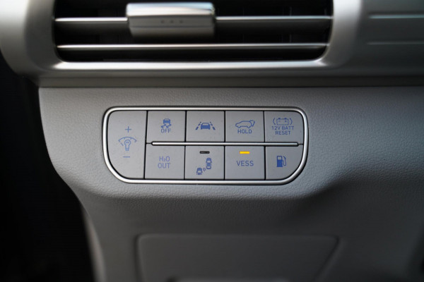 Hyundai NEXO FCEV | Verwarmde stoelen | Camera | Dealer onderhouden | Verwarmd stuurwiel | LED | Elek achterklep |