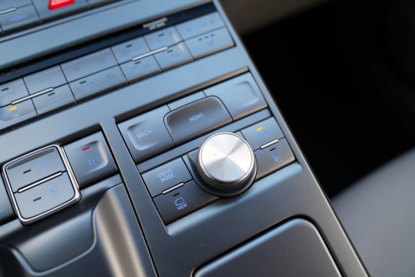 Hyundai NEXO FCEV | Verwarmde stoelen | Camera | Dealer onderhouden | Verwarmd stuurwiel | LED | Elek achterklep |