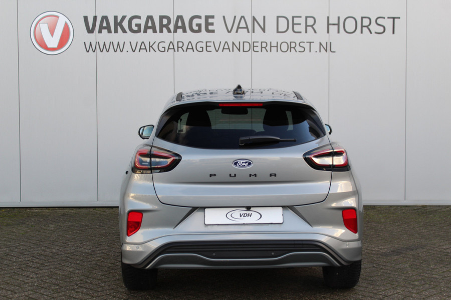 Ford Puma 1.0-125pk EcoBoost Mild Hybrid ST-Line X AUTOMAAT ! Nieuw model ! Fabrieksgarantie t/m 16-09-2028. Mooie, erg luxe hoogzitter ! Slechts 11.300km ! Autm. airco, camera rondom, navigatie, telefoonvoorb., B&O soundsyst., metallic lak, LM wielen, LED verlichting, adaptieve cruise control etc.