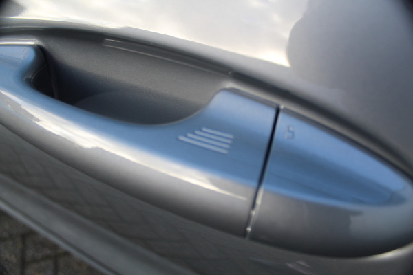 Ford Puma 1.0-125pk EcoBoost Mild Hybrid ST-Line X AUTOMAAT ! Nieuw model ! Fabrieksgarantie t/m 16-09-2028. Mooie, erg luxe hoogzitter ! Slechts 11.300km ! Autm. airco, camera rondom, navigatie, telefoonvoorb., B&O soundsyst., metallic lak, LM wielen, LED verlichting, adaptieve cruise control etc.