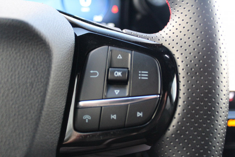 Ford Puma 1.0-125pk EcoBoost Mild Hybrid ST-Line X AUTOMAAT ! Nieuw model ! Fabrieksgarantie t/m 25-09-2028. Mooie, erg luxe hoogzitter ! Slechts 8.500 km ! Autm. airco, camera rondom, navigatie, telefoonvoorb., B&O soundsyst., metallic lak, LM wielen, LED verlichting, adaptieve cruise control etc.