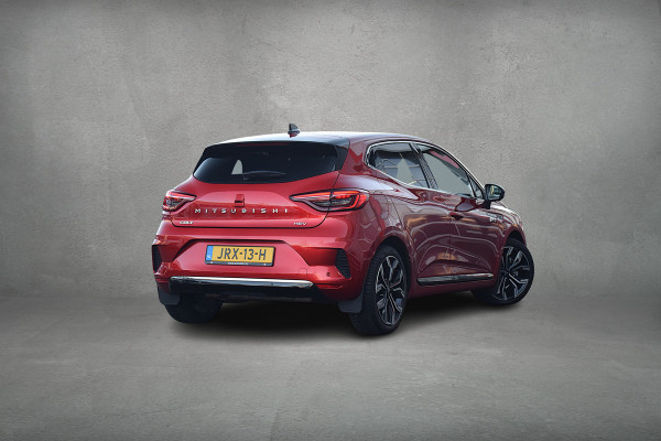 Mitsubishi Colt 1.6 HEV First Edition | Stuur- en Stoelverw. | Bose | Half Leer | 360 Cam