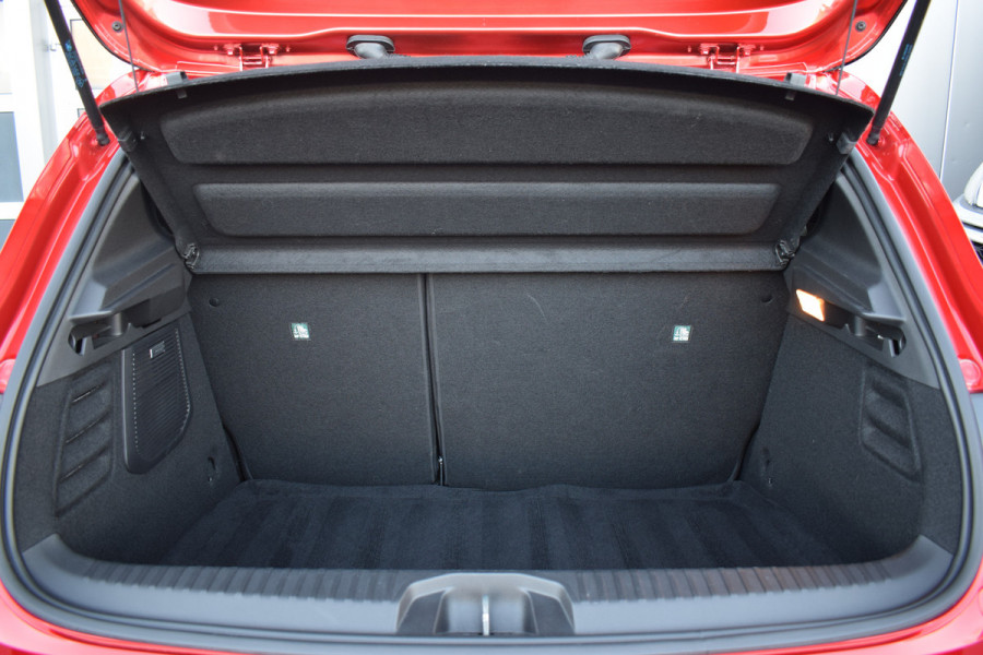 Mitsubishi Colt 1.6 HEV First Edition | Stuur- en Stoelverw. | Bose | Half Leer | 360 Cam