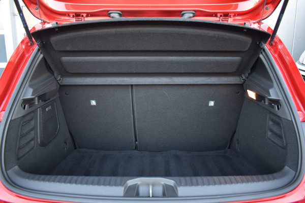 Mitsubishi Colt 1.6 HEV First Edition | Stuur- en Stoelverw. | Bose | Half Leer | 360 Cam