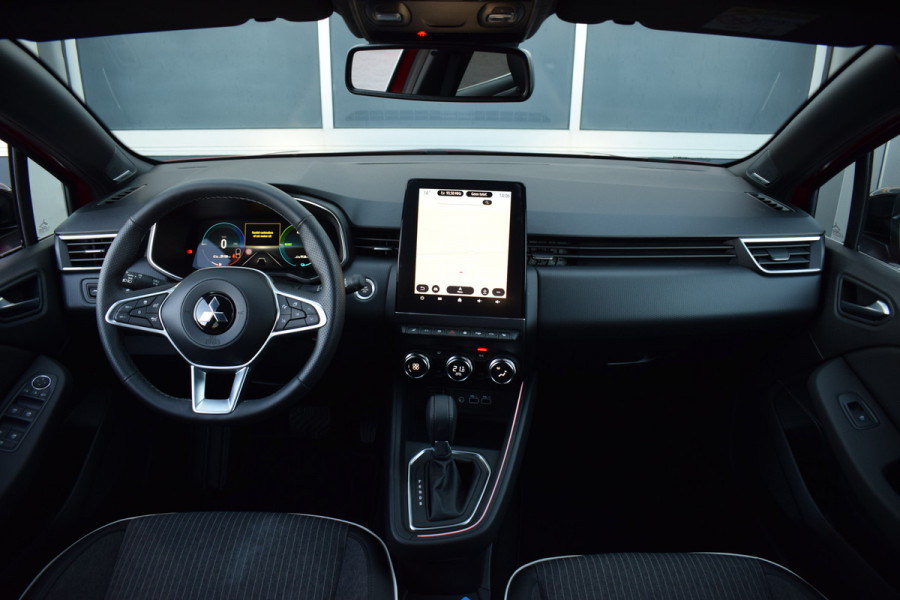 Mitsubishi Colt 1.6 HEV First Edition | Stuur- en Stoelverw. | Bose | Half Leer | 360 Cam