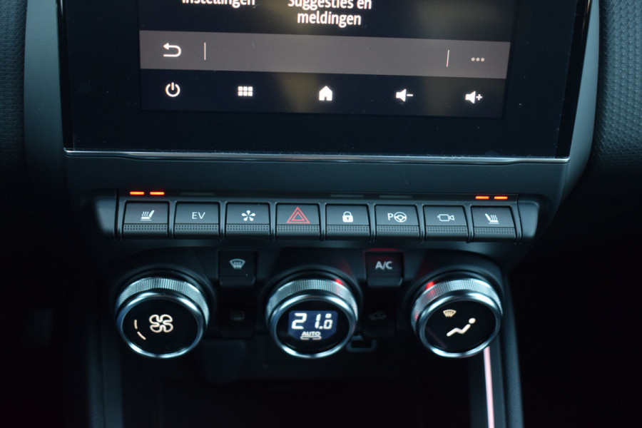 Mitsubishi Colt 1.6 HEV First Edition | Stuur- en Stoelverw. | Bose | Half Leer | 360 Cam