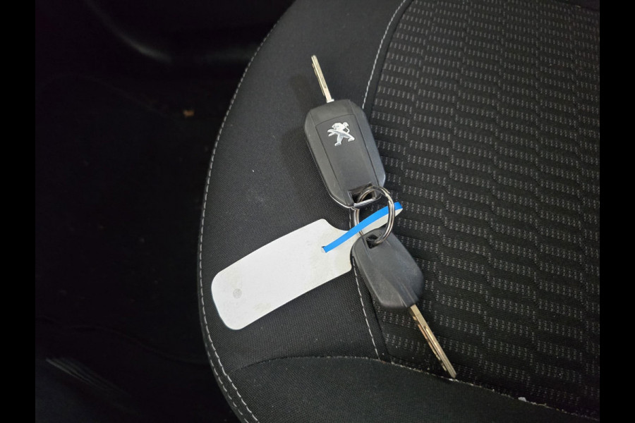 Peugeot 208 1.2 82PK Active | 1E EIGENAAR | AUTOMAAT | 12MND GARANTIE | NAVI | CRUISE | AIRCO |