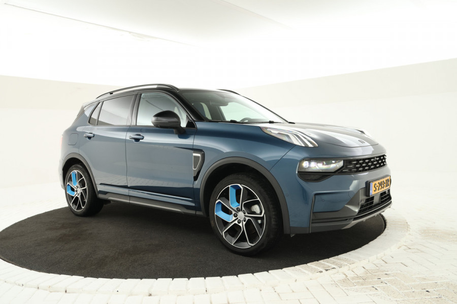 Lynk & Co 01 1.5 Zwarte Hemel, Panorama Dak, Black Pakket