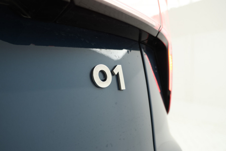 Lynk & Co 01 1.5 Zwarte Hemel, Panorama Dak, Black Pakket