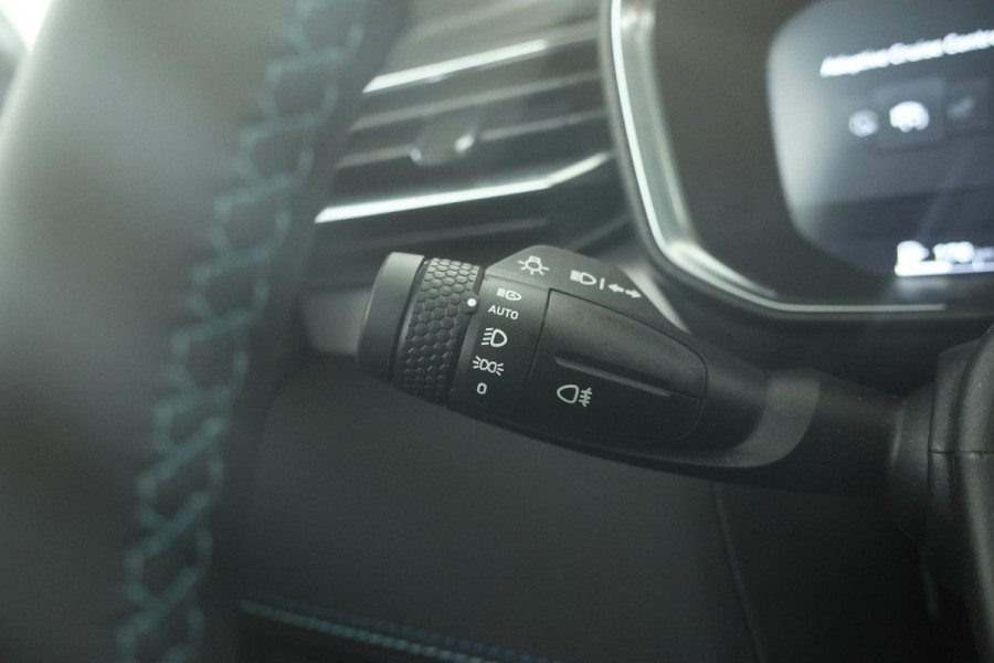 Lynk & Co 01 1.5 Zwarte Hemel, Panorama Dak, Black Pakket