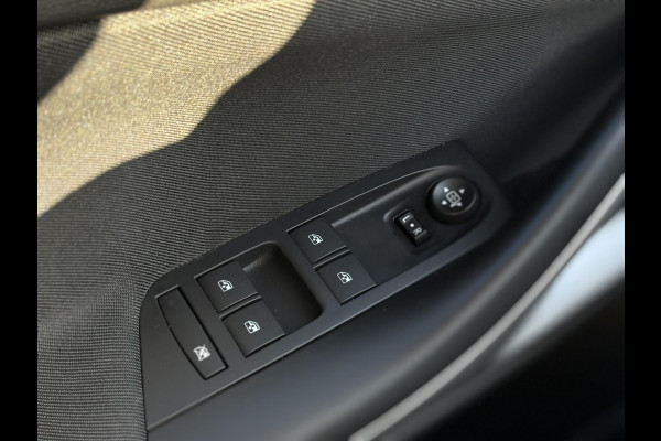 Opel Astra 1.2 Edition 2020 | Navi, Carplay/Android, PDC, Cruise, Licht/Regens., Afn. Trekhaak | Goed onderhouden |