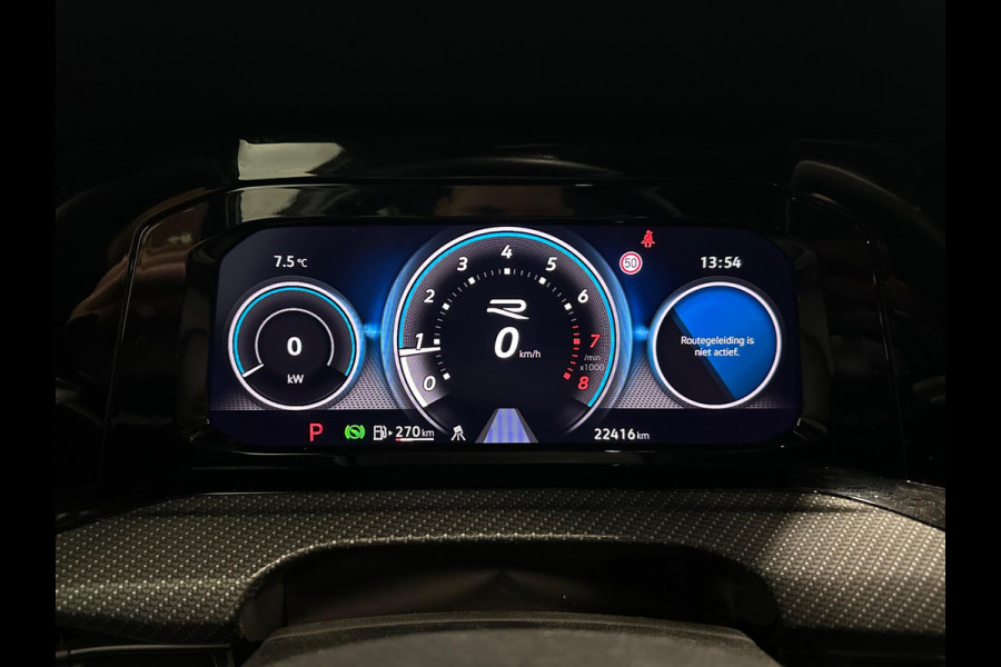 Volkswagen Golf 2.0 TSI R 4Motion | PANO | IQ LIGHTS | CAMERA | NIEUWSTAAT