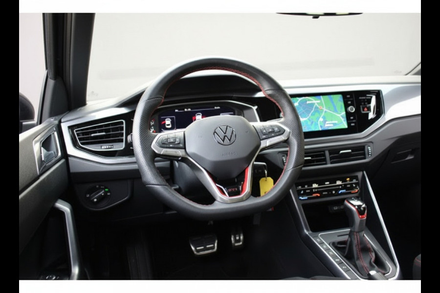 Volkswagen Polo 2.0 TSI GTI TSI 210PK DSG GTI-SPORT IQ-LIGHT/PDC/CARPLAY
