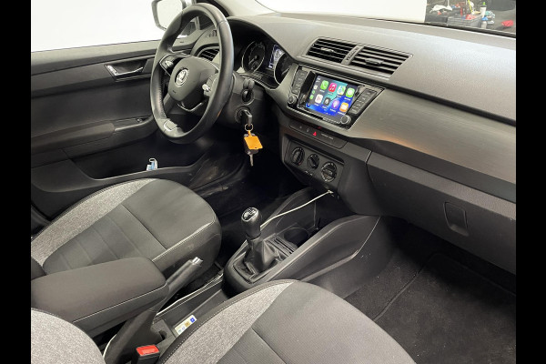 Škoda Fabia 1.0 TSI Business Edition Navigatie Apple Carplay/Android Auto Parkeersensoren achter Cruise Control Airco Lichtmetalen velgen