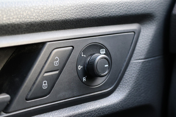 Volkswagen Caddy 2.0 TDI 150 PK L2H1 Maxi Highline | Koelwagen | L+R Schuifdeur | Bi-Xenon | ACC | Climate control | CarPlay | Navigatie | DAB | Trekhaak | Nieuwe APK | NL Auto