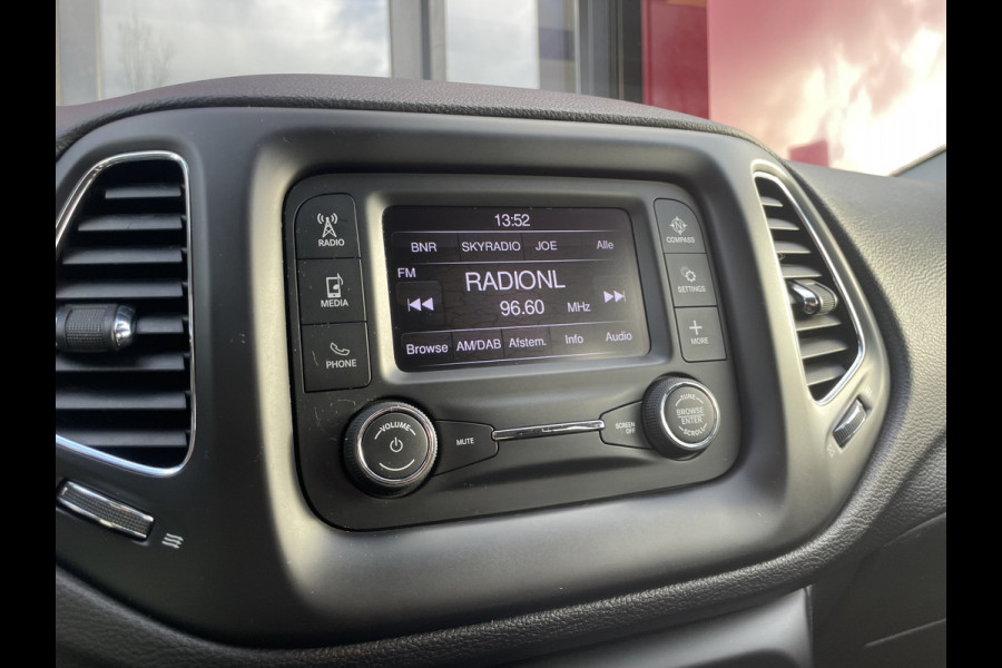 Jeep Compass 1.4T MultiAir 140 Sport | Trekhaak Meer foto's volgen!