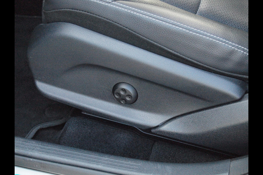 Mercedes-Benz EQC 400 4MATIC Business Solution Luxury 80 kWh | Head-Up Display | Burmester Audio | 360 Camera | Schuifdak | Trekhaak |