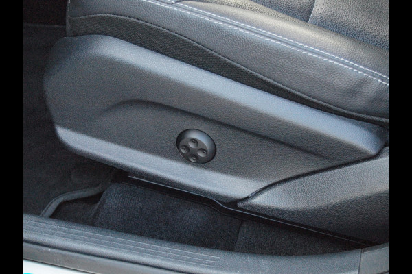 Mercedes-Benz EQC 400 4MATIC Business Solution Luxury 80 kWh | Head-Up Display | Burmester Audio | 360 Camera | Schuifdak | Trekhaak |