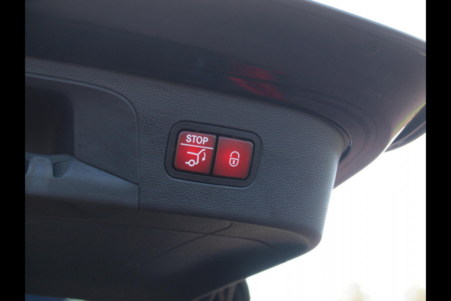 Mercedes-Benz EQC 400 4MATIC Business Solution Luxury 80 kWh | Head-Up Display | Burmester Audio | 360 Camera | Schuifdak | Trekhaak |