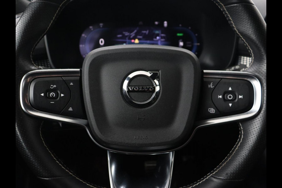 Volvo XC40 Recharge P8 AWD R Design | Stoel & stuurverwarming | Camera | Leder/Alcantara | Adaptive cruise | Keyless | Full LED | Navigatie | Harman/Kardon