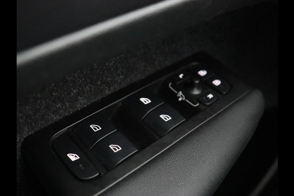Volvo XC40 Recharge P8 AWD R Design | Stoel & stuurverwarming | Camera | Leder/Alcantara | Adaptive cruise | Keyless | Full LED | Navigatie | Harman/Kardon