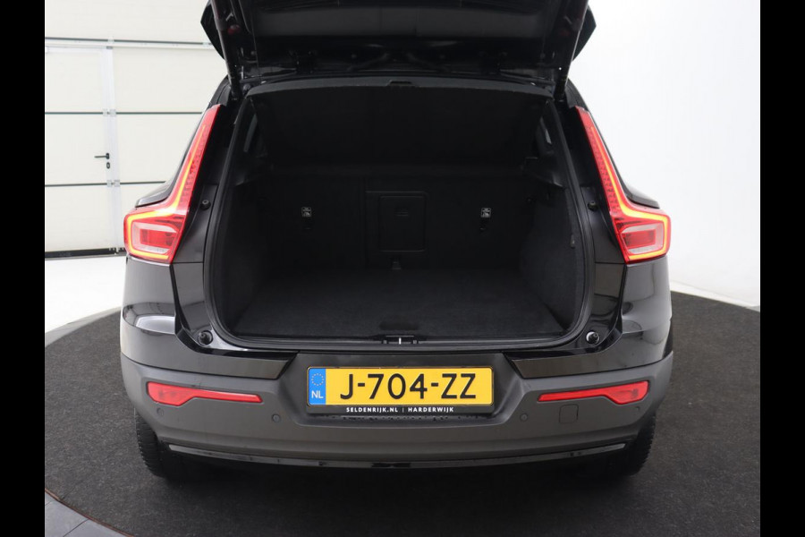 Volvo XC40 Recharge P8 AWD R Design | Stoel & stuurverwarming | Camera | Leder/Alcantara | Adaptive cruise | Keyless | Full LED | Navigatie | Harman/Kardon