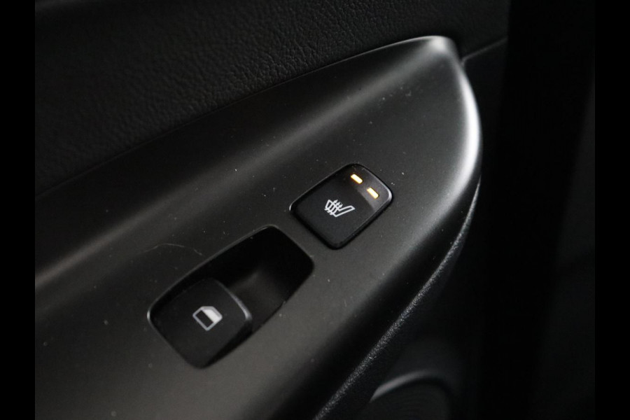 Hyundai Kona EV Limited 64 kWh | Schuifdak | Leder | Trekhaak | Stoelventilatie | Head-Up | Carplay | Warmtepomp | Achterbankverwarming | Navigatie | Camera | Full LED | Keyless