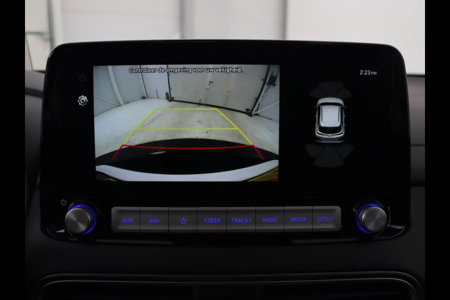 Hyundai Kona EV Limited 64 kWh | Schuifdak | Leder | Trekhaak | Stoelventilatie | Head-Up | Carplay | Warmtepomp | Achterbankverwarming | Navigatie | Camera | Full LED | Keyless