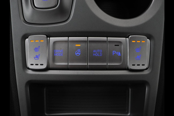 Hyundai Kona EV Limited 64 kWh | Schuifdak | Leder | Trekhaak | Stoelventilatie | Head-Up | Carplay | Warmtepomp | Achterbankverwarming | Navigatie | Camera | Full LED | Keyless