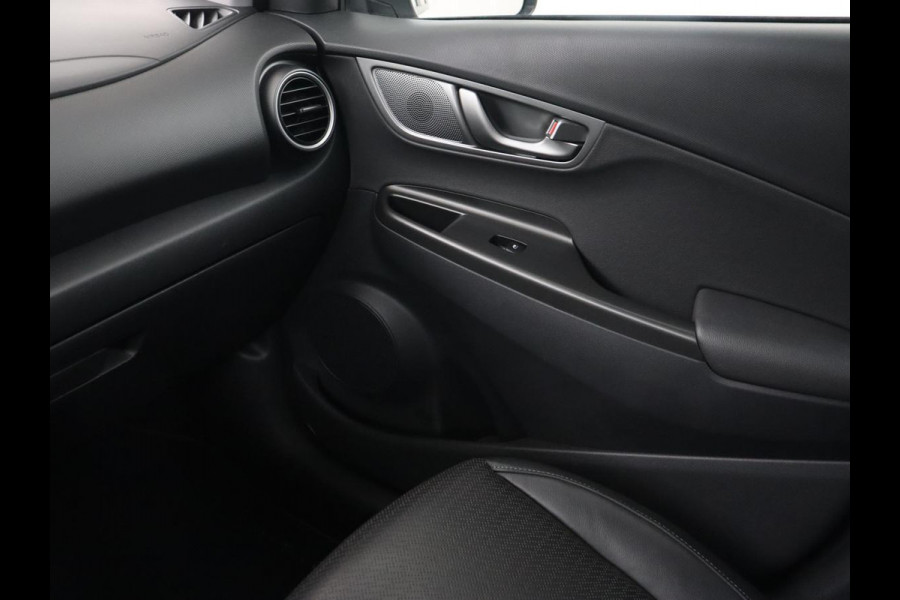 Hyundai Kona EV Limited 64 kWh | Schuifdak | Leder | Trekhaak | Stoelventilatie | Head-Up | Carplay | Warmtepomp | Achterbankverwarming | Navigatie | Camera | Full LED | Keyless